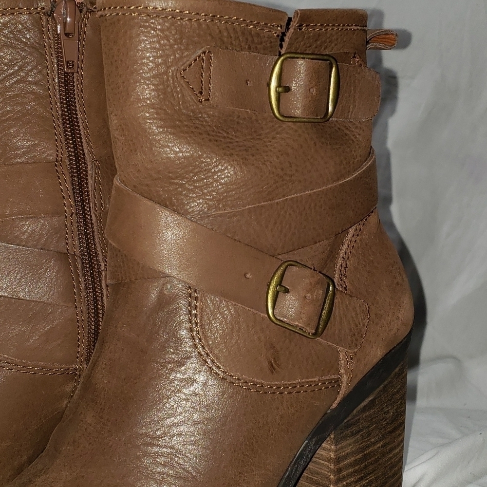 Lucky brand brown leather heeled boots strapped euc - Picture 7 of 12